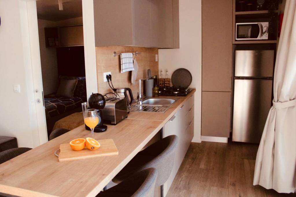 Mobile Home Peponi Del Mar, Brand New ビオグラード・ナ・モル エクステリア 写真