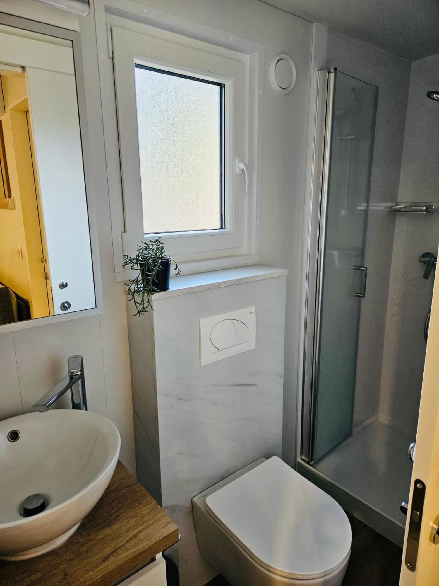 Mobile Home Peponi Del Mar, Brand New ビオグラード・ナ・モル エクステリア 写真
